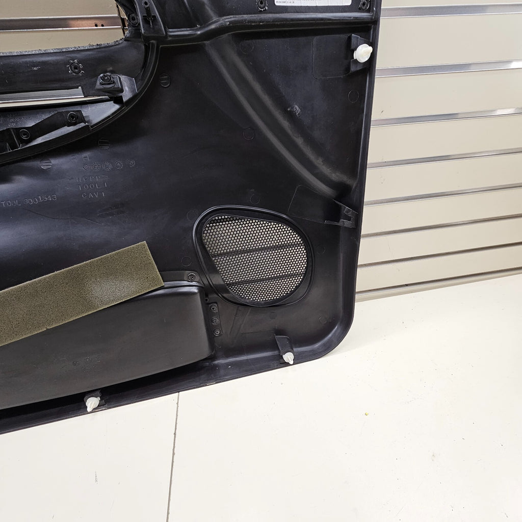 🔥2002-2009 CHEVY TRAILBLAZER Door Panel  Front RIGHT Passenger Armrest BLACK D8