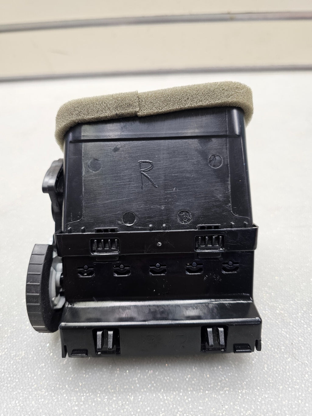🔥2010-2012 Ford Fusion Mercury Milan Right Passenger Center Air Vent AC Heater