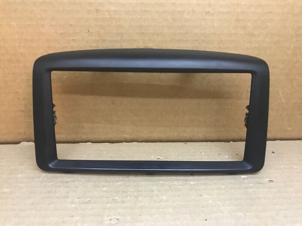 🔥11-20 Dodge Grand Caravan Town Country Radio Navigation Display Trim Bezel OEM