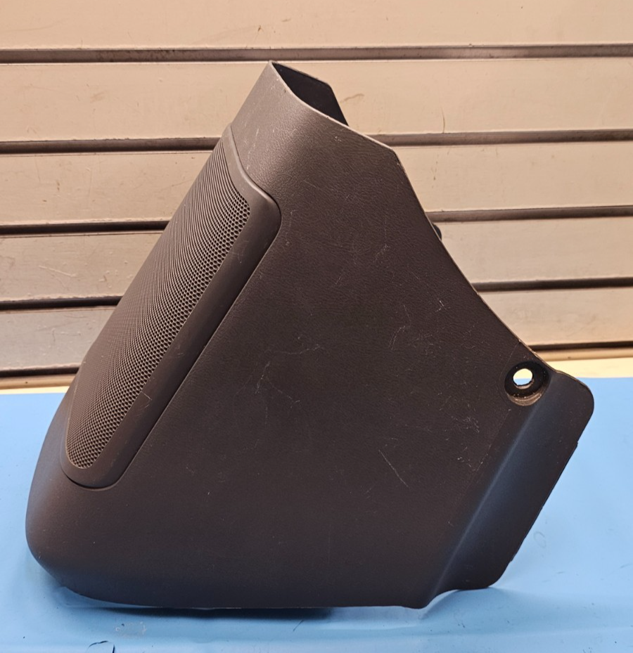 🔥03-11 OEM Honda Element Front Floor Center Subwoofer Speaker Cover Trim Black