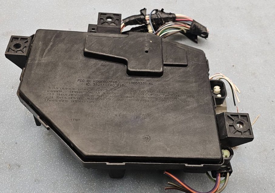 🔥08-11 Ford Ranger Computer Body Fuse Box Relay Block BCM Multifunction Module