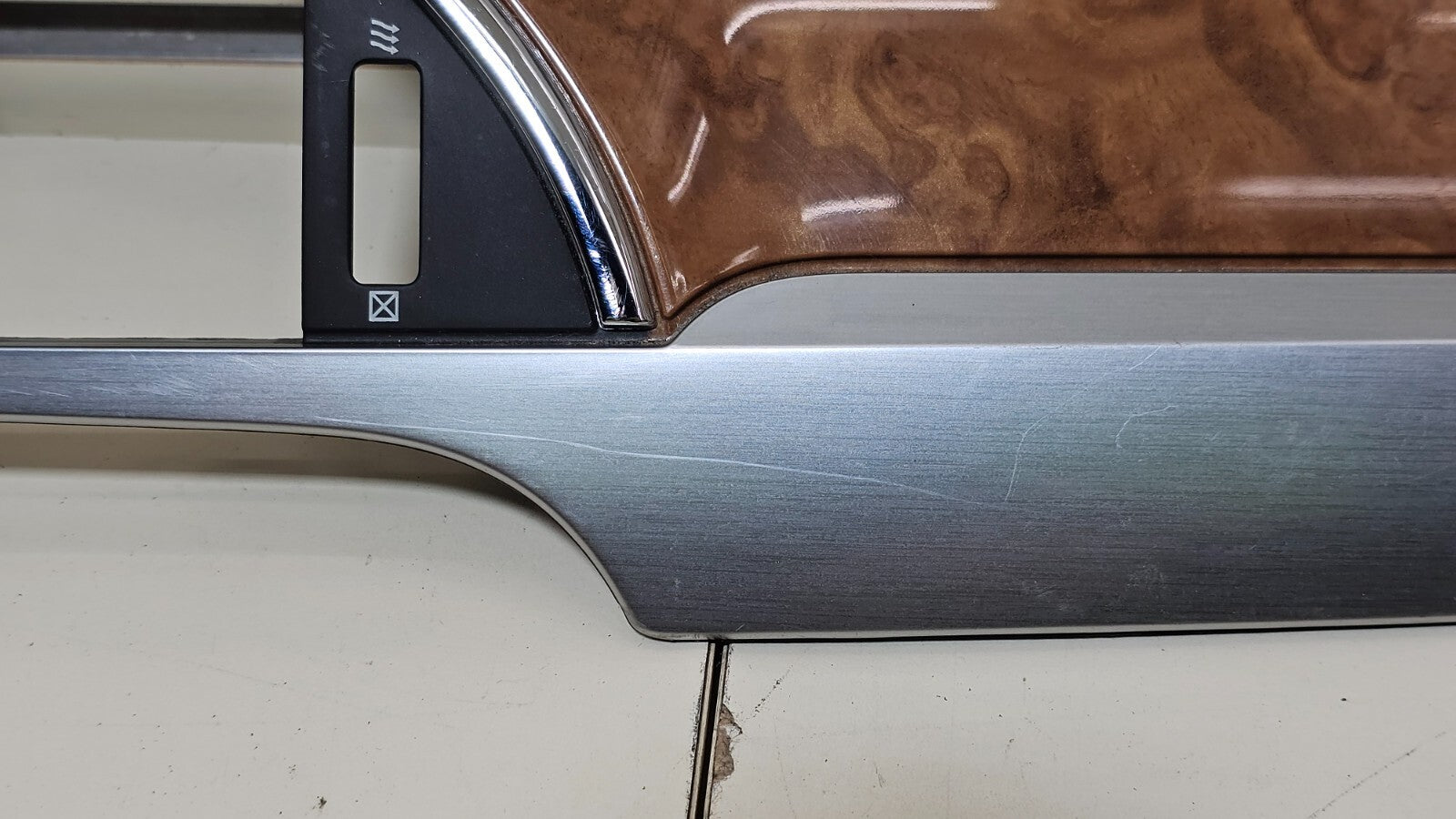 08-12 ENCLAVE Center Dash Clock Instrument Cluster Panel Trim Bezel Wood Silver