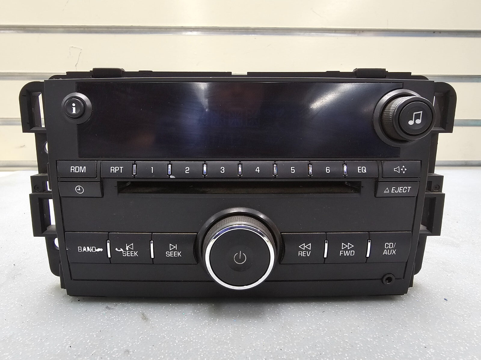 🔥06-08 Chevy Monte Carlo Impala AMFM CD Aux mp3 Input Radio U1C  15850677