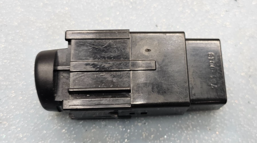 🔥03-08 Toyota Matrix Hazard Warning Light SWITCH Button Black OEM