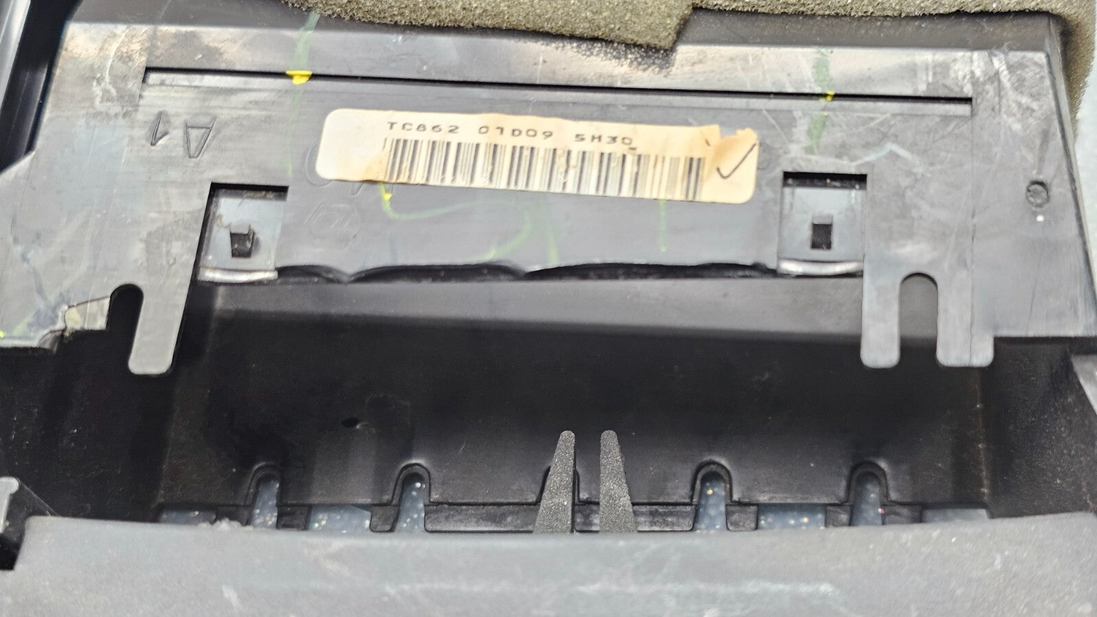 🔥05-07 Toyota Sienna Dash Air Vent Center Middle AC Heater Conditioning black
