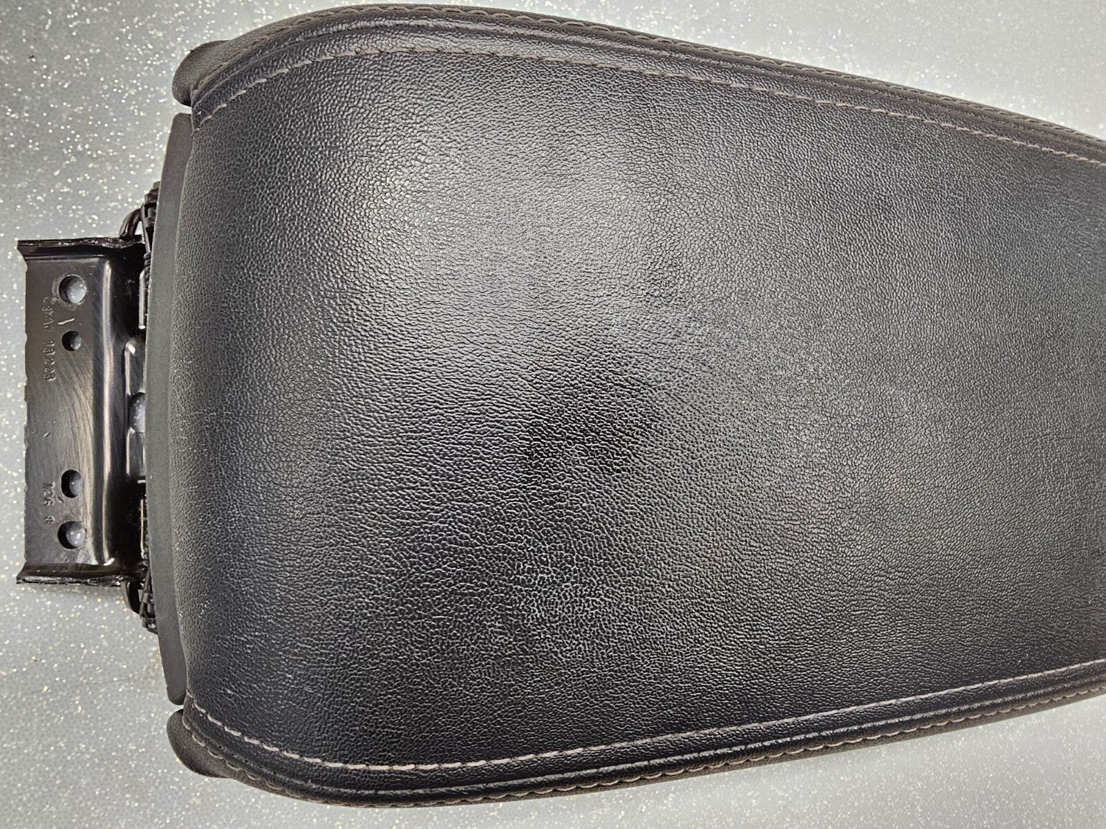 🔥09-13 Mazda 6 Center Console Leather Armrest Lid Top Pad Assembly Black OEM