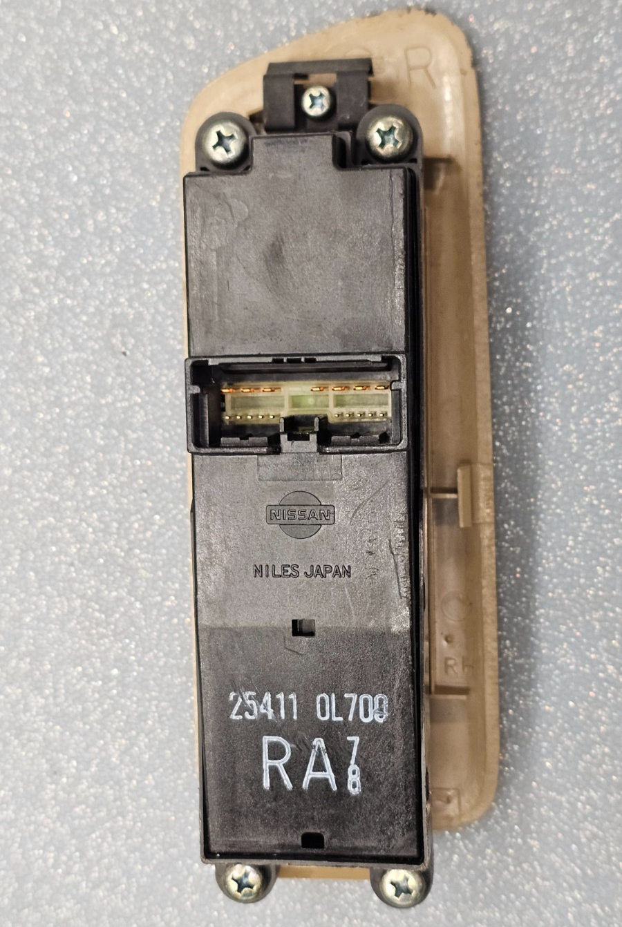 🔥95-99 Maxima Infiniti I30 Front Right Passenger Power Window Door Switch Tan