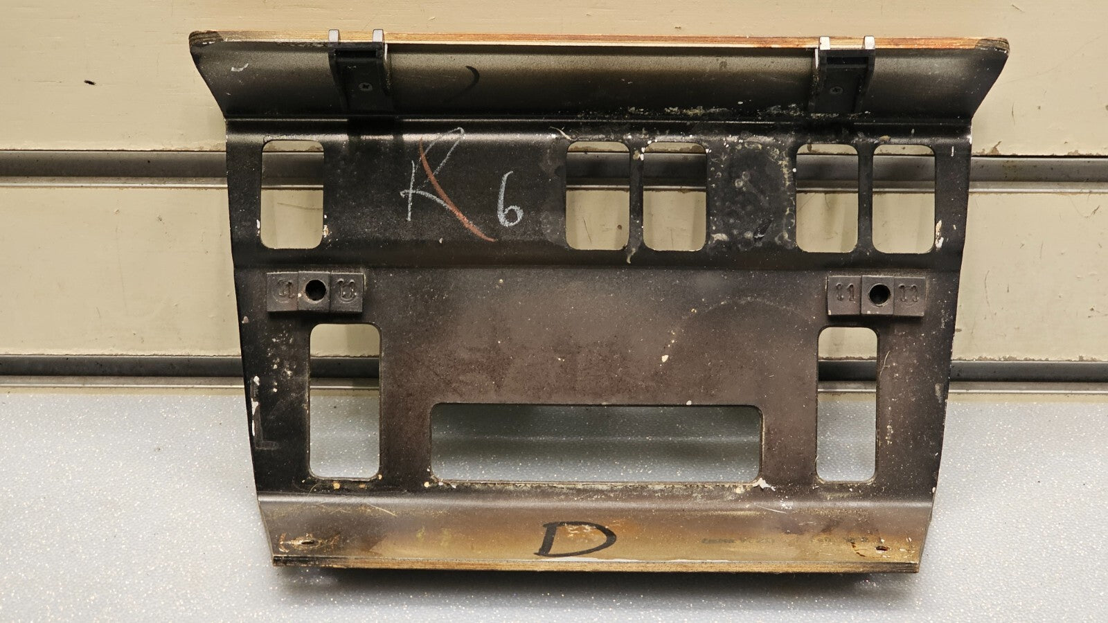 86-96 Mercedes Benz W124 Dash Center Panel Climate Control Bezel OEM Woodgrain