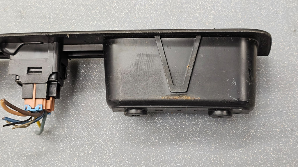 07-09 Aura Front Right Passenger Window Door Control Switch Lock Assembly Black