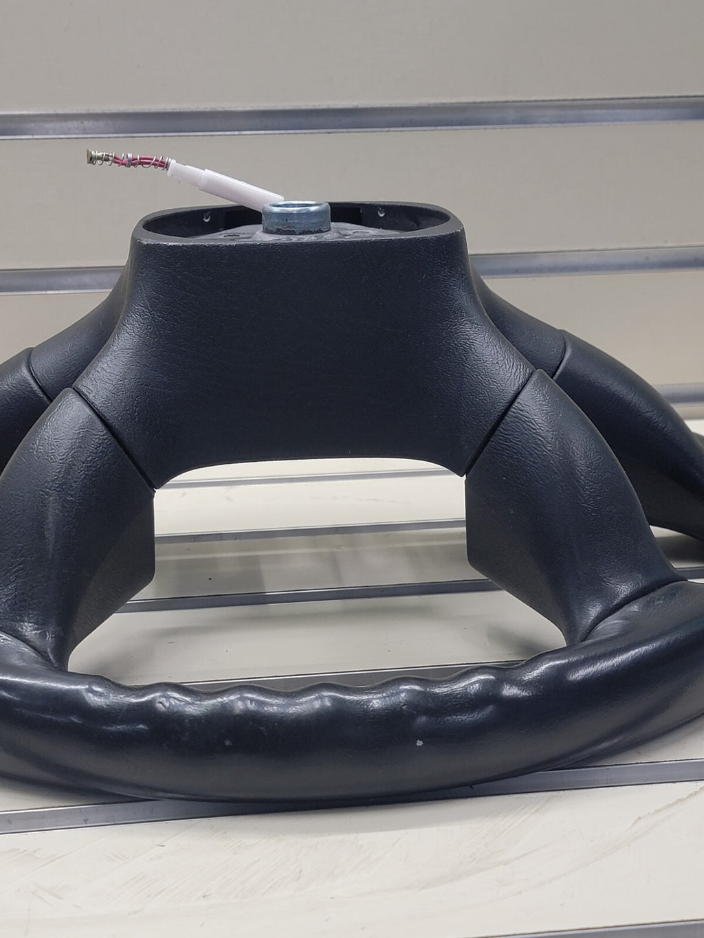🔥03-06 SILVERADO SIERRA YUKON TAHOE SUBURBAN STEERING WHEEL LEATHER BLACK