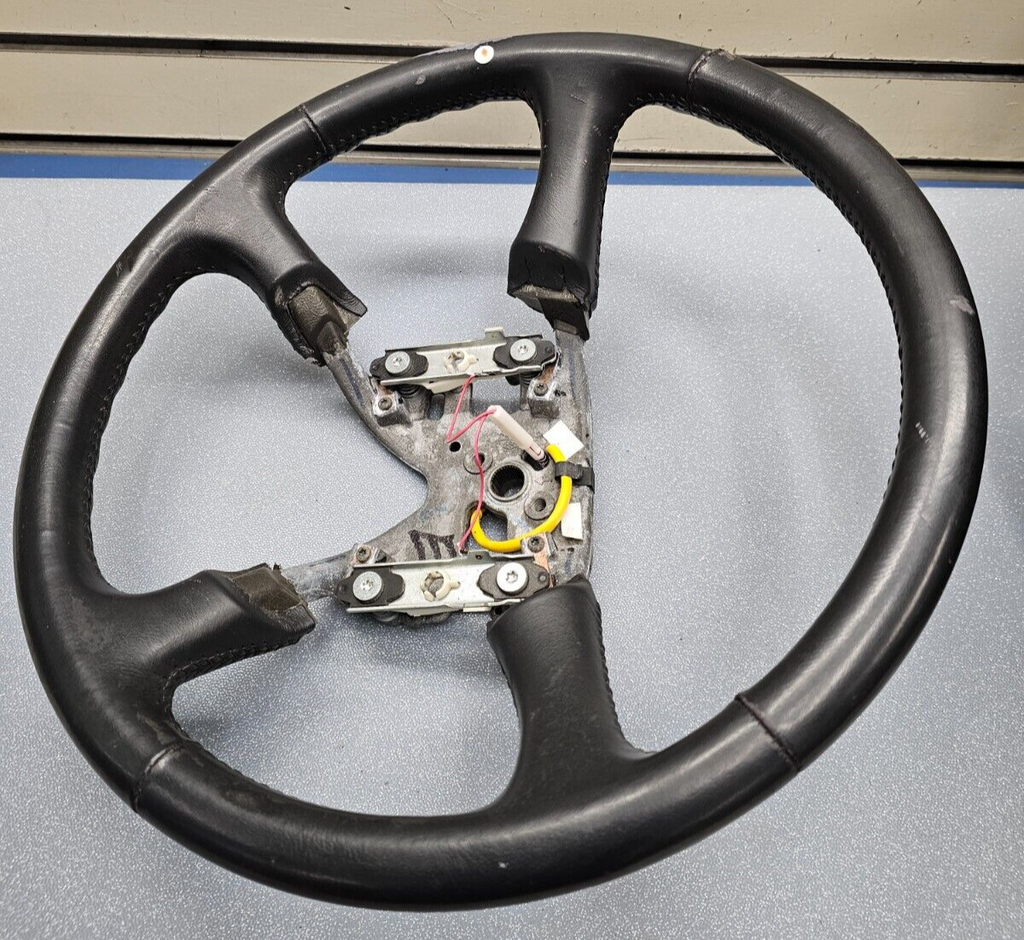 99-02 Chevy Silverado Tahoe Suburban Blazer SONOMA Steering Wheel Leather black