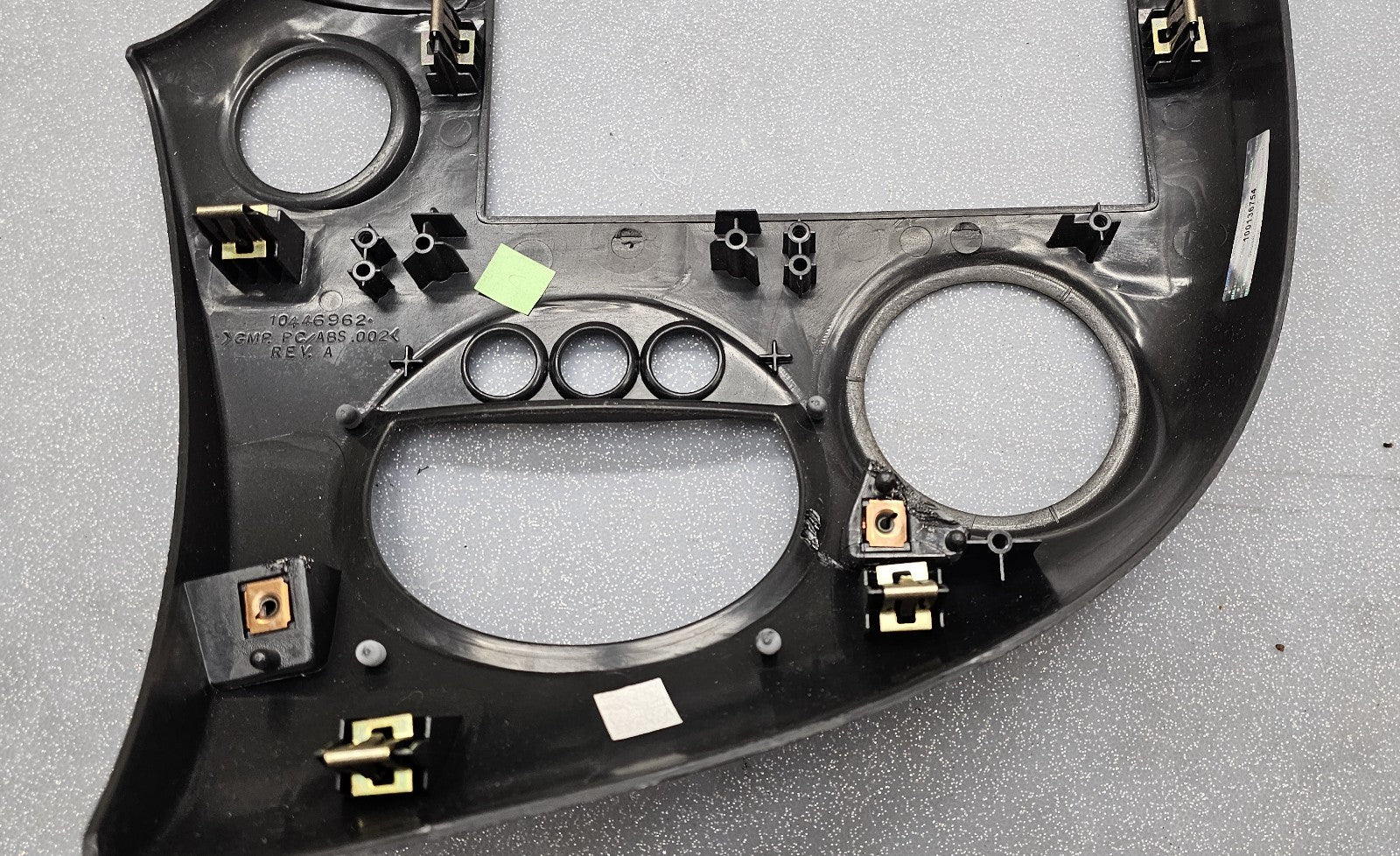 🔥04-08 Pontiac GRAND PRIX Center Dash RADIO BEZEL Trim PASS Switch 3 BUTTONS B9