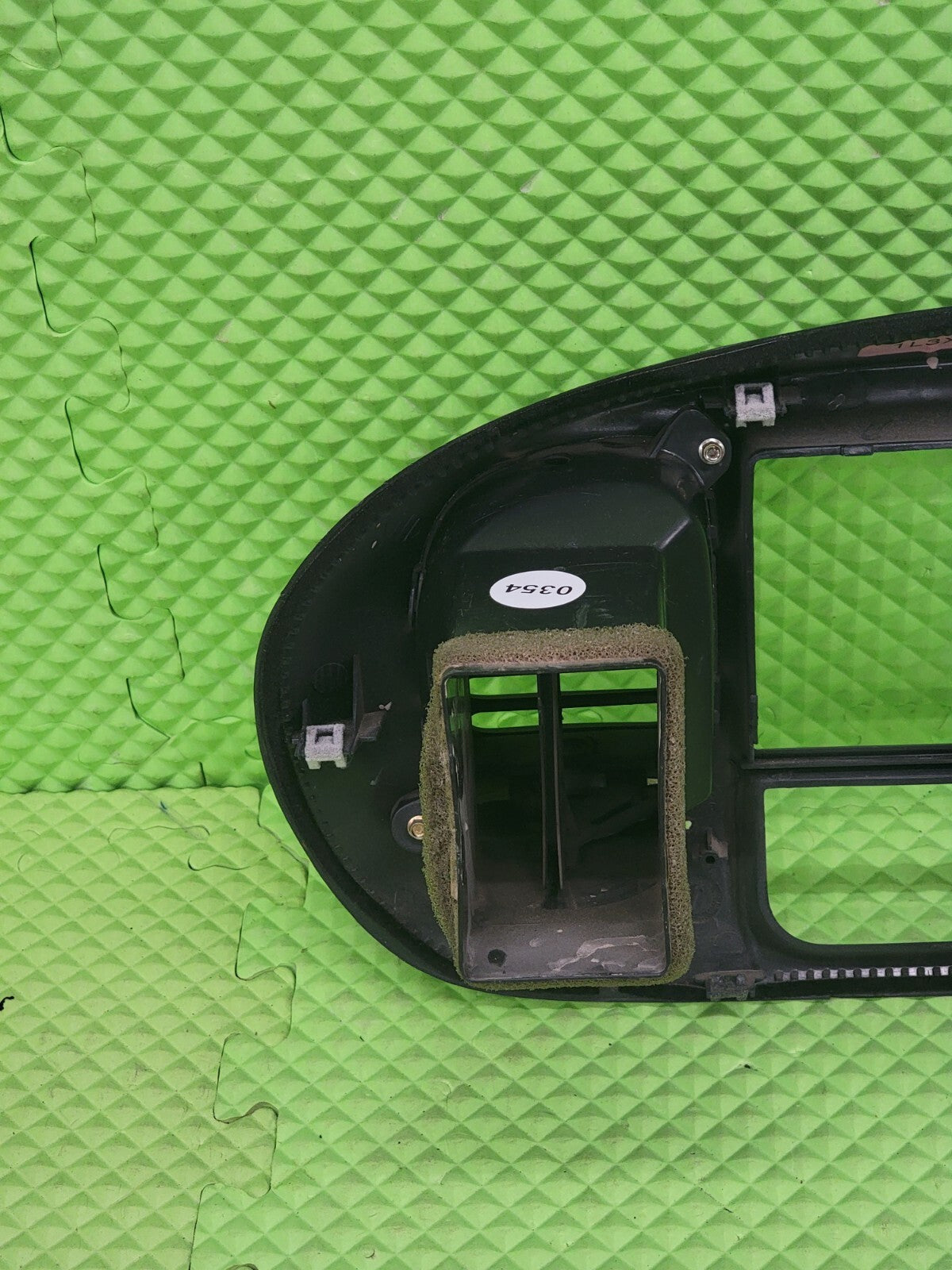 97-03 Ford F150 Center Dash Radio Climate BEZEL TRIM Panel Line 2H 4H 4L gray B1