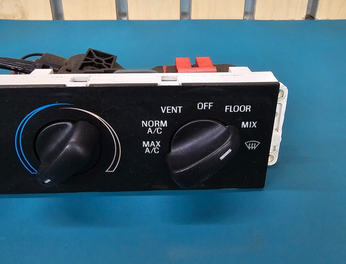 94-00 Ford Mustang Dash A/C Heater Climate Temperature Control Panel Conditioner