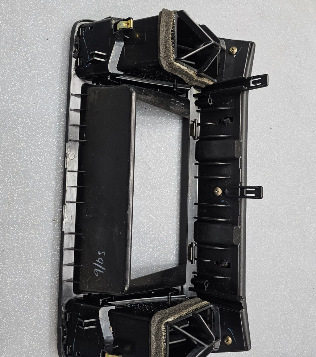 03-07 Murano Dash AM FM Radio Stereo Outlet Display Audio Bezel Trim Panel Black