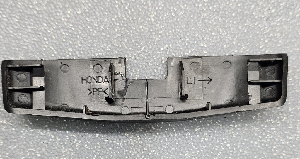 🔥2003-2011 Honda Element Side door interior Trim window Hinge Cover L or R OEM