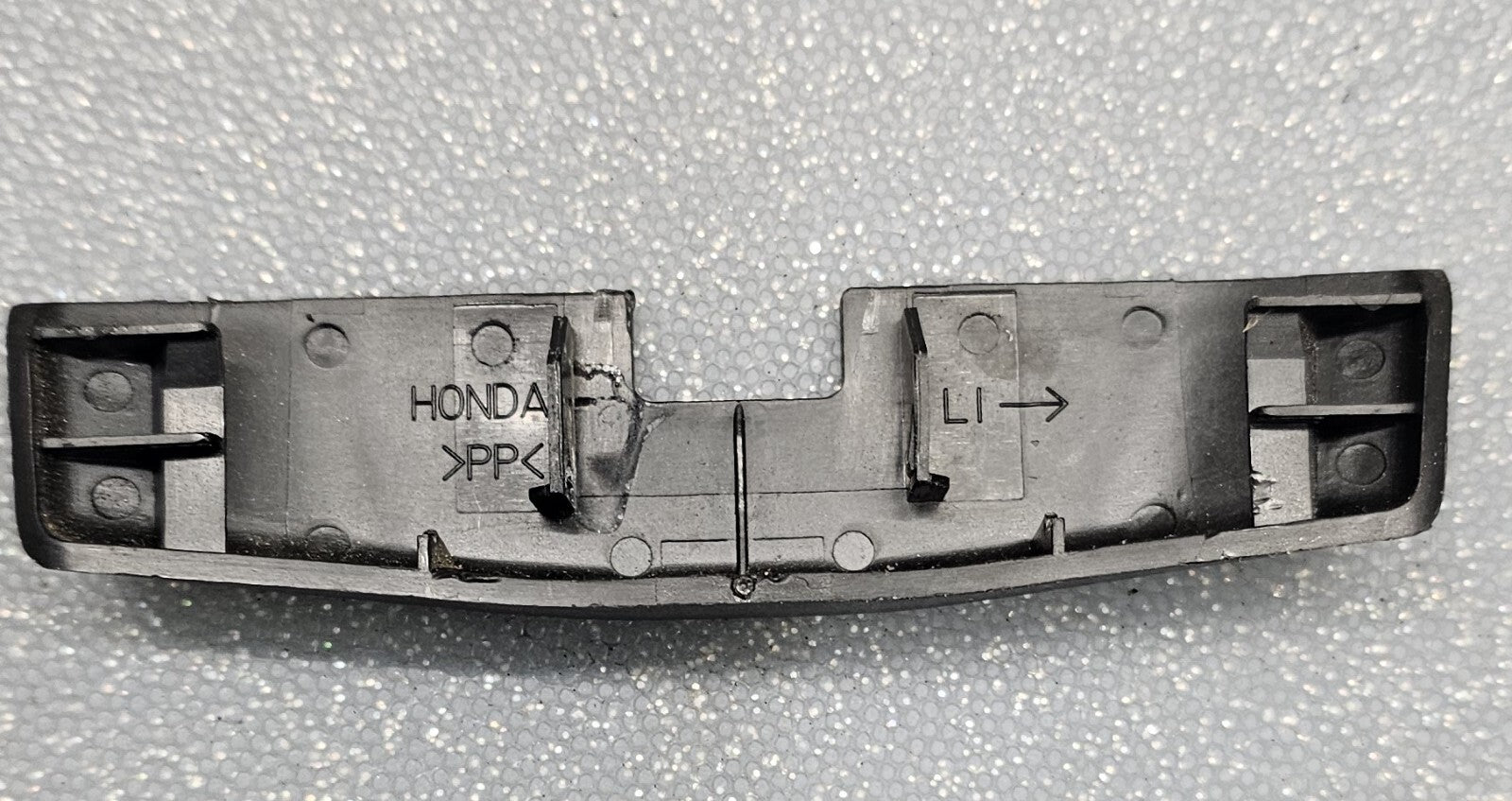 🔥2003-2011 Honda Element Side door interior Trim window Hinge Cover L or R OEM