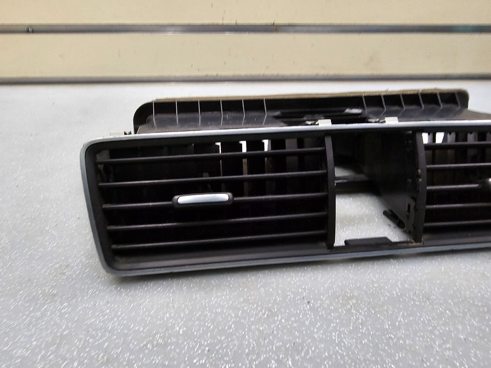 🔥2012 - 2015 Volkswagen Passat Dash Center Air Vents OEM