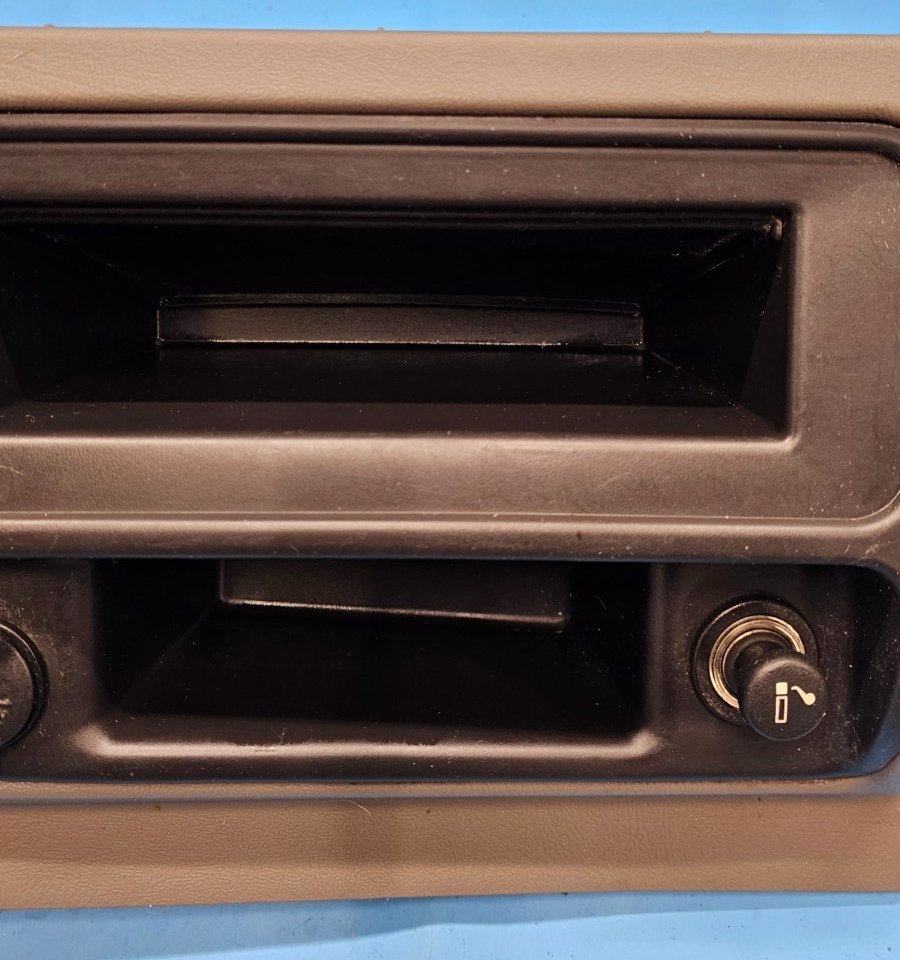 🔥03-06 SILVERADO SIERRA CENTER CONSOLE STORAGE BEZEL ASH TRAY TAN/BLACK OEM