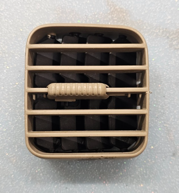 🔥99-04 Honda Odyssey Front Passenger Side Dashboard Air Vent Grille OEM TAN