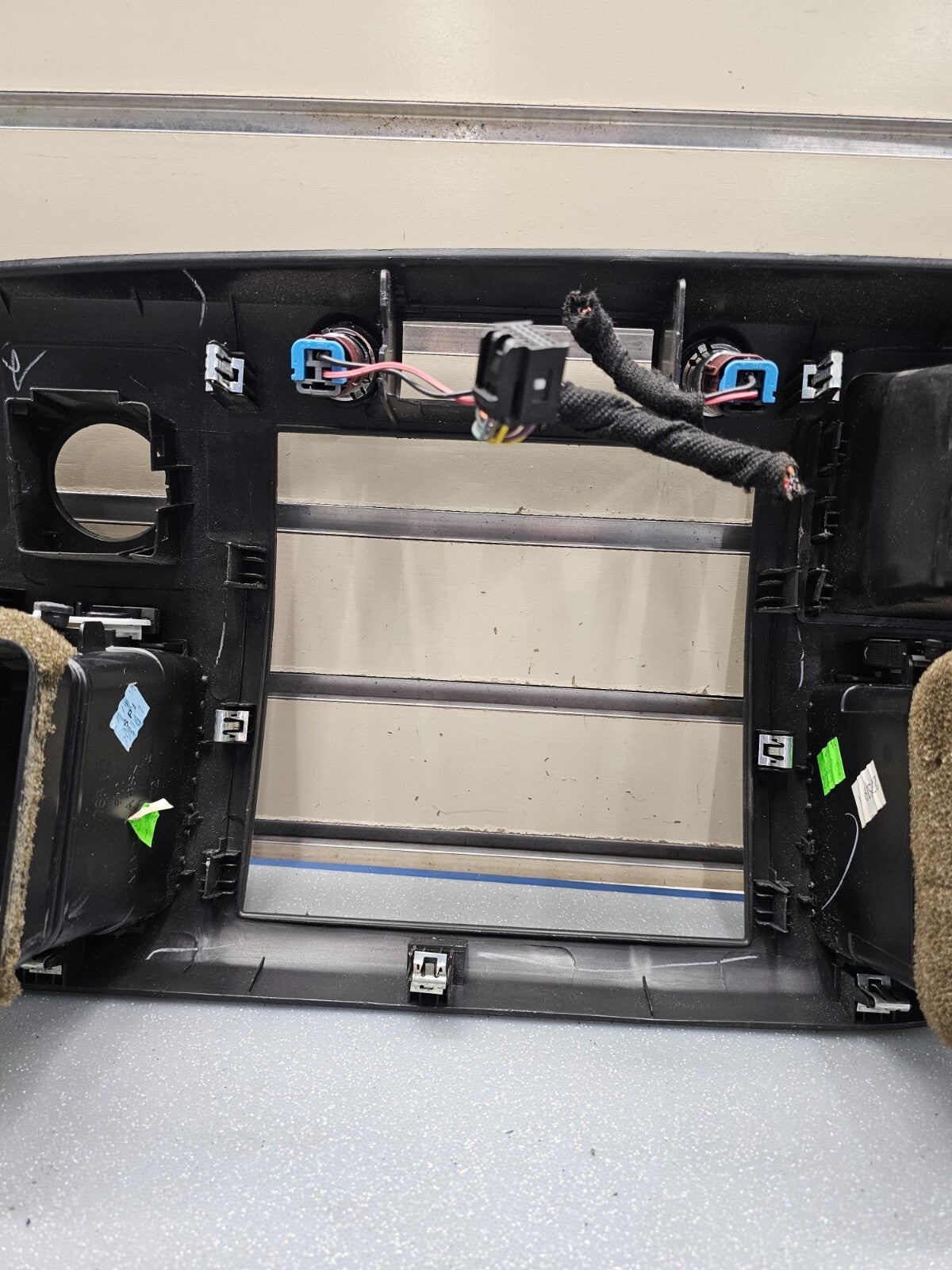 🔥07-14 Silverado SIERRA Center Dash Radio Bezel AC Climate Trim Panel BLACK B6