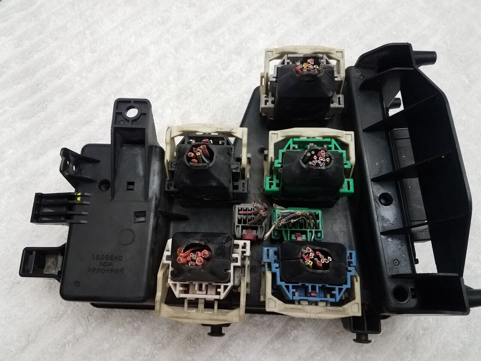 🔥02-05 DODGE RAM 1500 2500 UNDER HOOD GAS FUSE BOX RELAY PANEL POWER