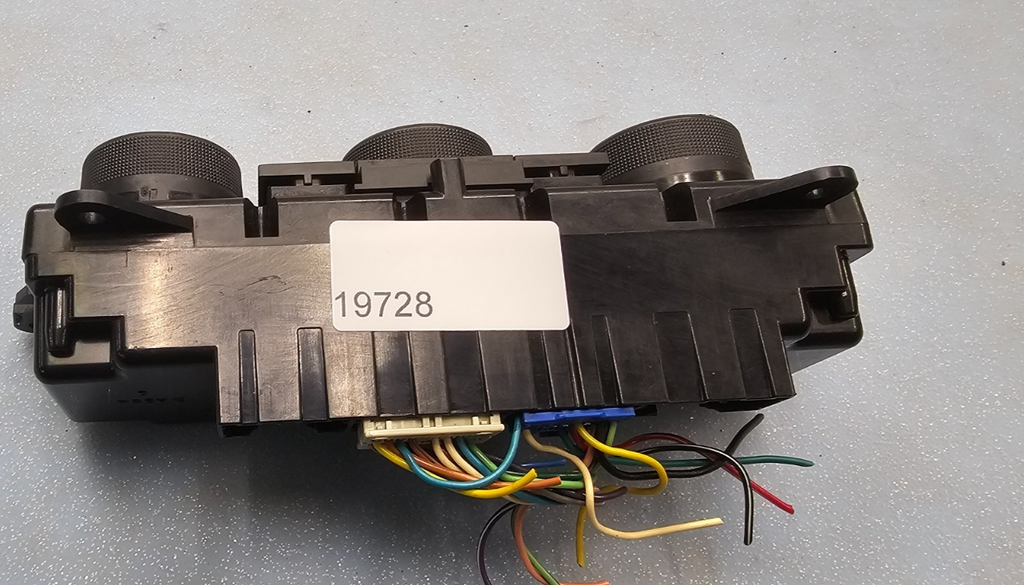 🔥07-09 CHEVY EQUINOX DASH CENTER AC HEATER CLIMATE TEMPERATURE CONTROL UNIT OEM
