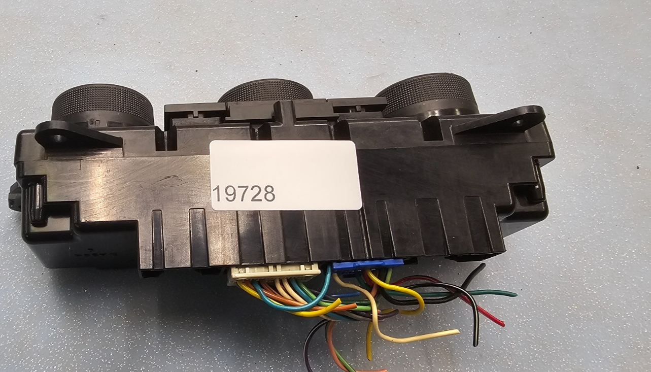 🔥07-09 CHEVY EQUINOX DASH CENTER AC HEATER CLIMATE TEMPERATURE CONTROL UNIT OEM