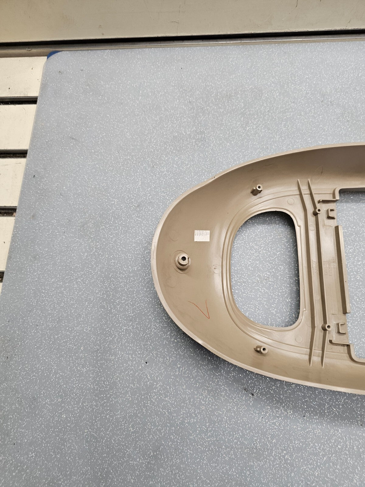 🔥97-03 Ford F150 EXPEDITION Overhead CONSOLE Display Comp STORAGE Frame TAN 08