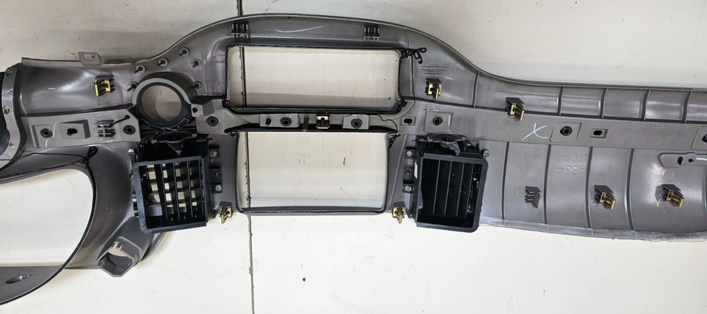 🔥00-05 IMPALA Dash INSTRUMENT Cluster Bezel Radio Speedo Gauge Trim Gray