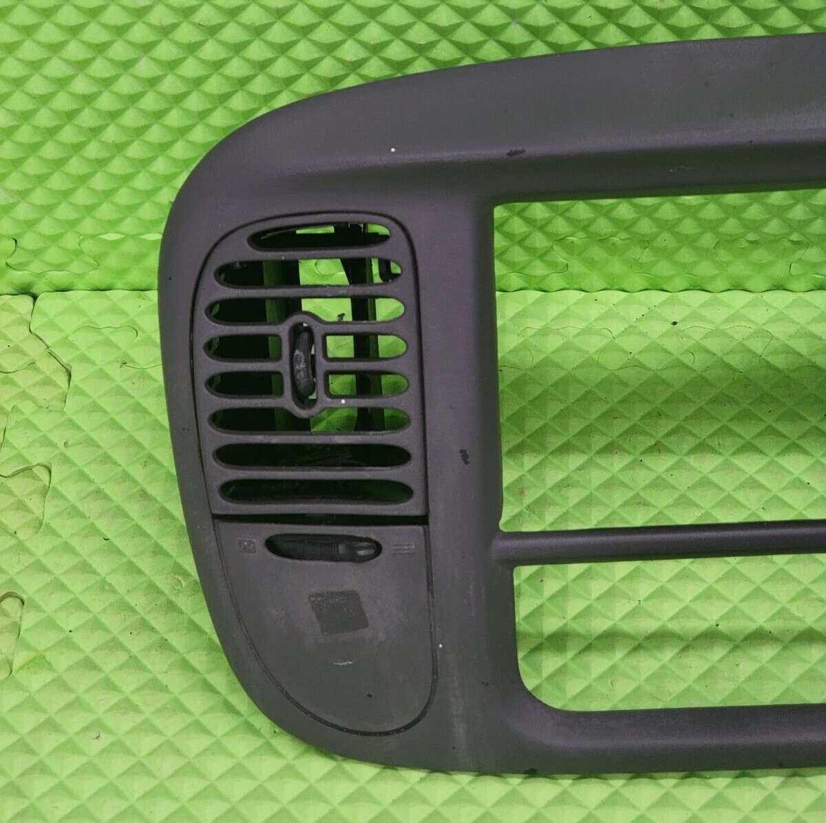 🔥97-03 Ford F150 Center Dash Radio Climate BEZEL Trim Panel🔴AIRBG Line Gray B1