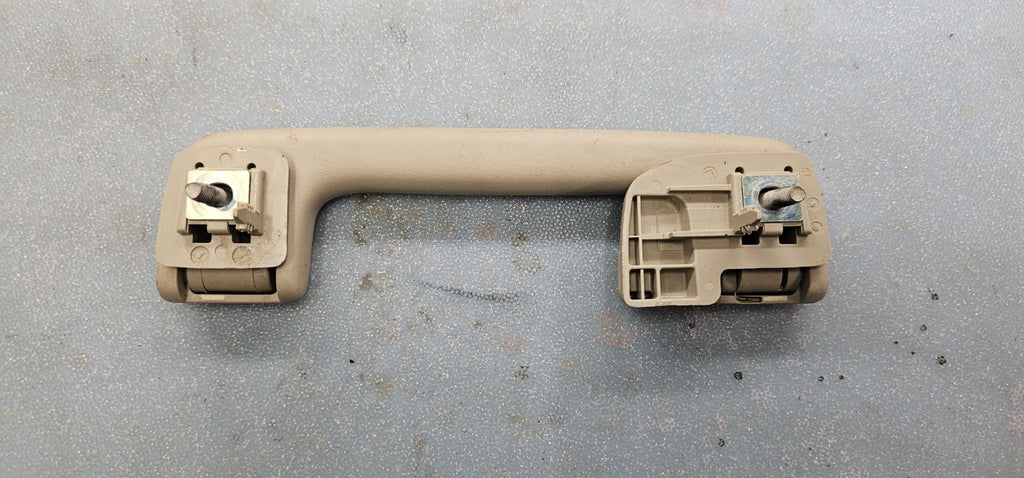 🔥05-13 Silverado Sierra Trailblazer Rear Right Roof Rail Grab Assist Handle Tan