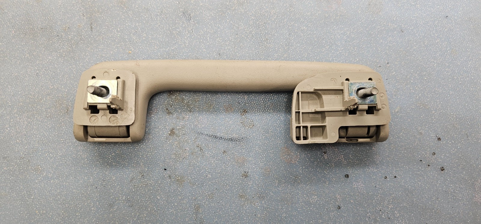 🔥05-13 Silverado Sierra Trailblazer Rear Right Roof Rail Grab Assist Handle Tan