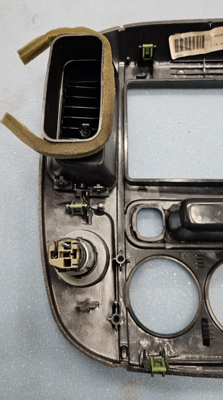 🔥01-07 FORD ESCAPE CENTER DASH RADIO A/C CLIMATE TRIM BEZEL SILVER OEM