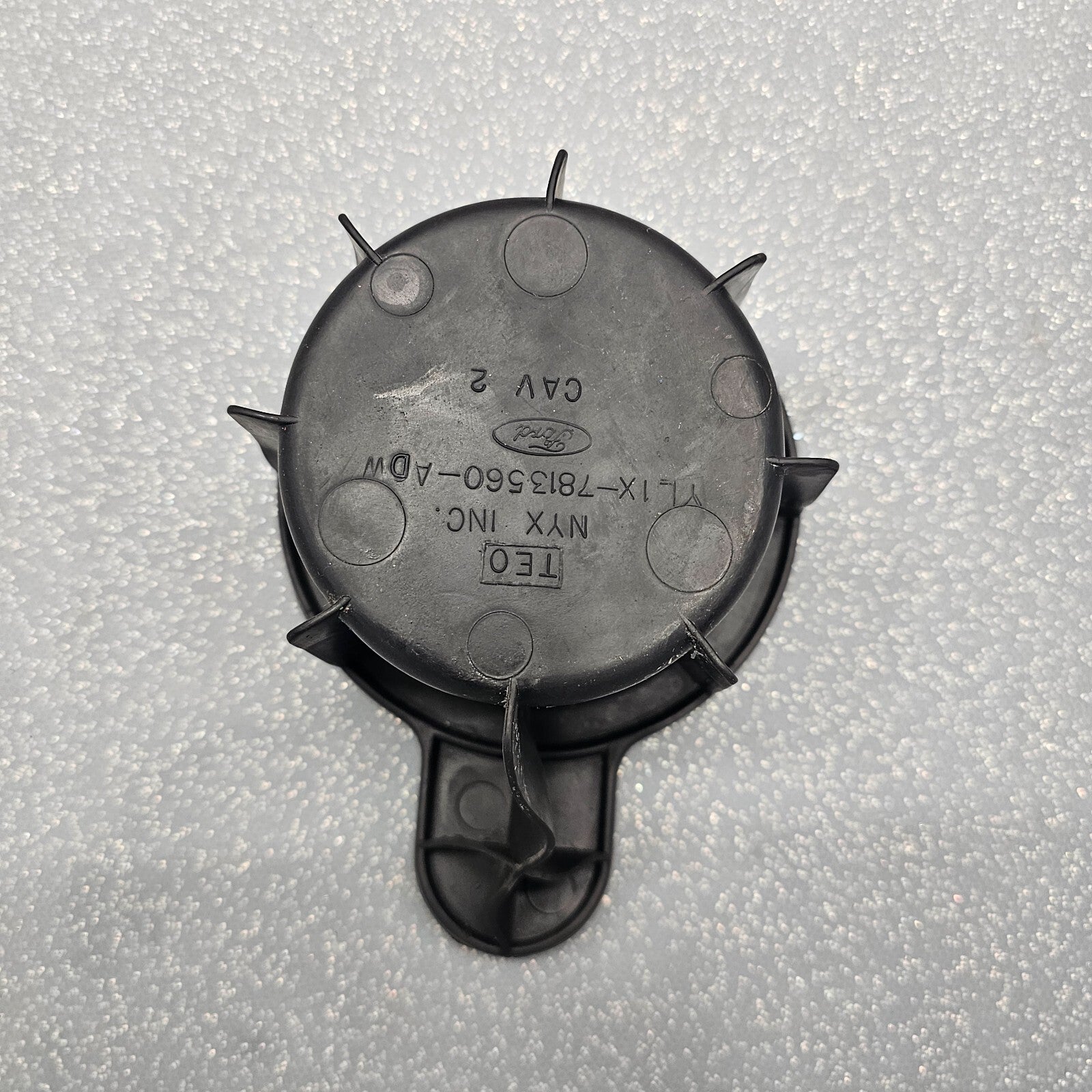 🔥97-04 FORD MUSTANG EXPEDITION NAVIGATOR CONSOLE CUP HOLDER DRINK HOLDER INSERT