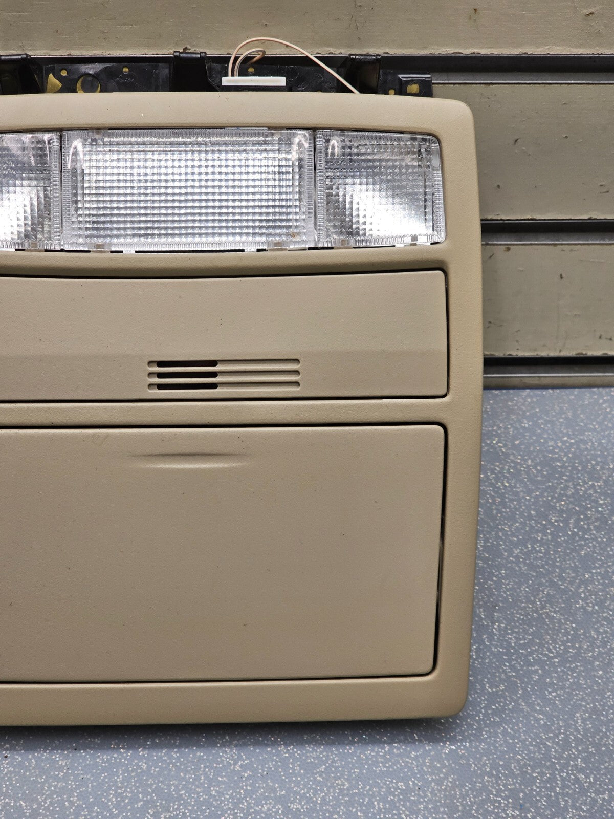 07-11 Toyota Camry Overhead Console Dome Map Light Lamp Storage Assembly TAN