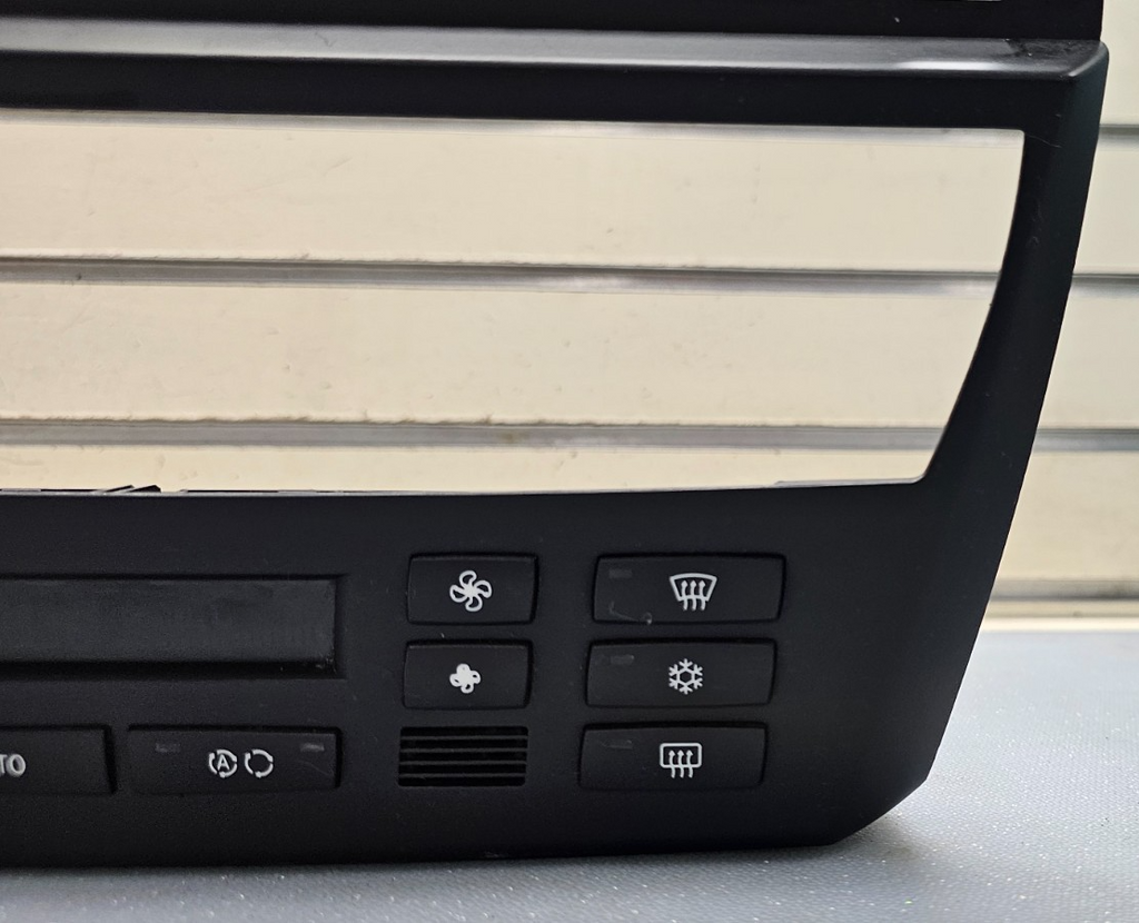 🔥04-10 BMW X3 FRONT CENTER HVAC CLIMATE TEMPERATURE CONTROL UNIT BEZEL OEM