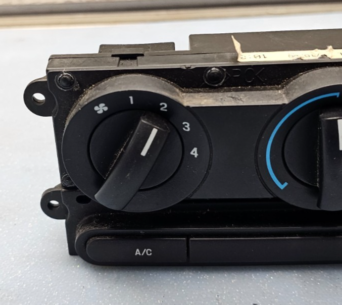 04-08 Ford F150 F250 F350 Dash A/C HVAC Heater Climate Control Temperature Black