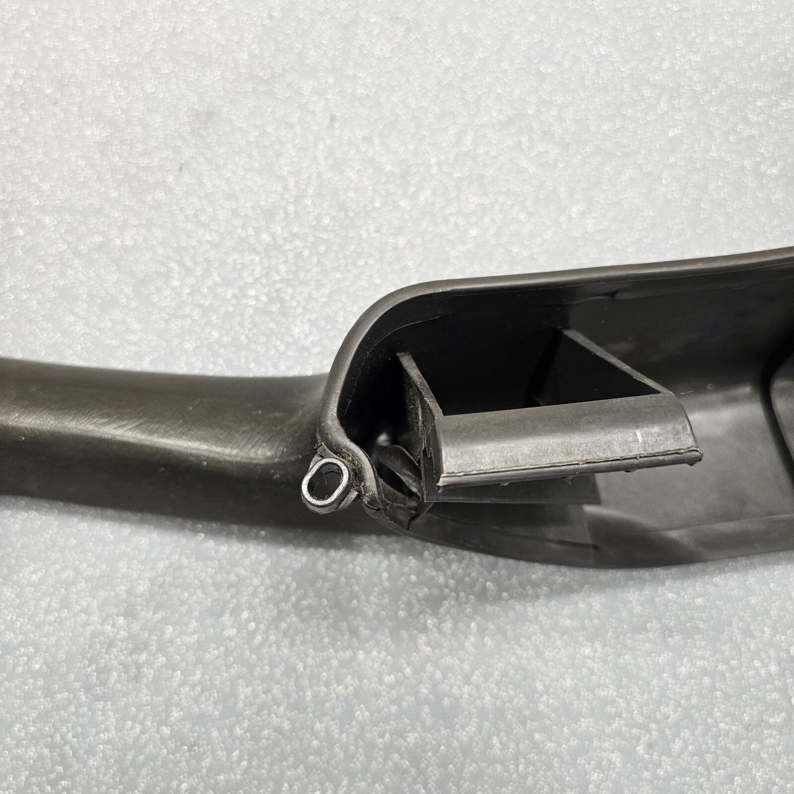 99-06 Chevy GMC Silverado TAHOE Door Panel ARMREST Front LEFT Handle DK GREY H3 