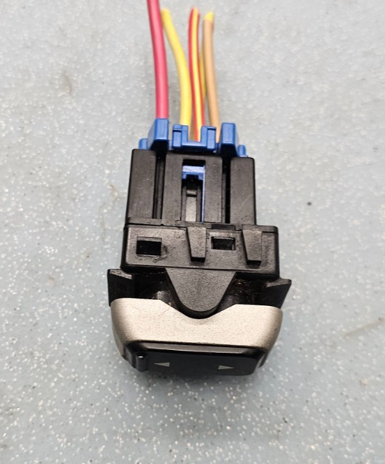 🔥2003-2008 Lincoln Town Car Front Right Passenger Window Rocker Switch Assembly