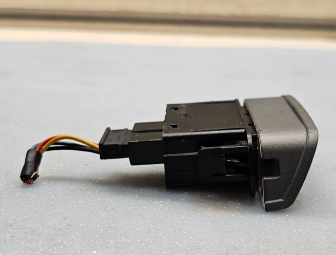🔥2011-2015 Kia Sportage Hazard Emergency Flasher Warning Switch Button