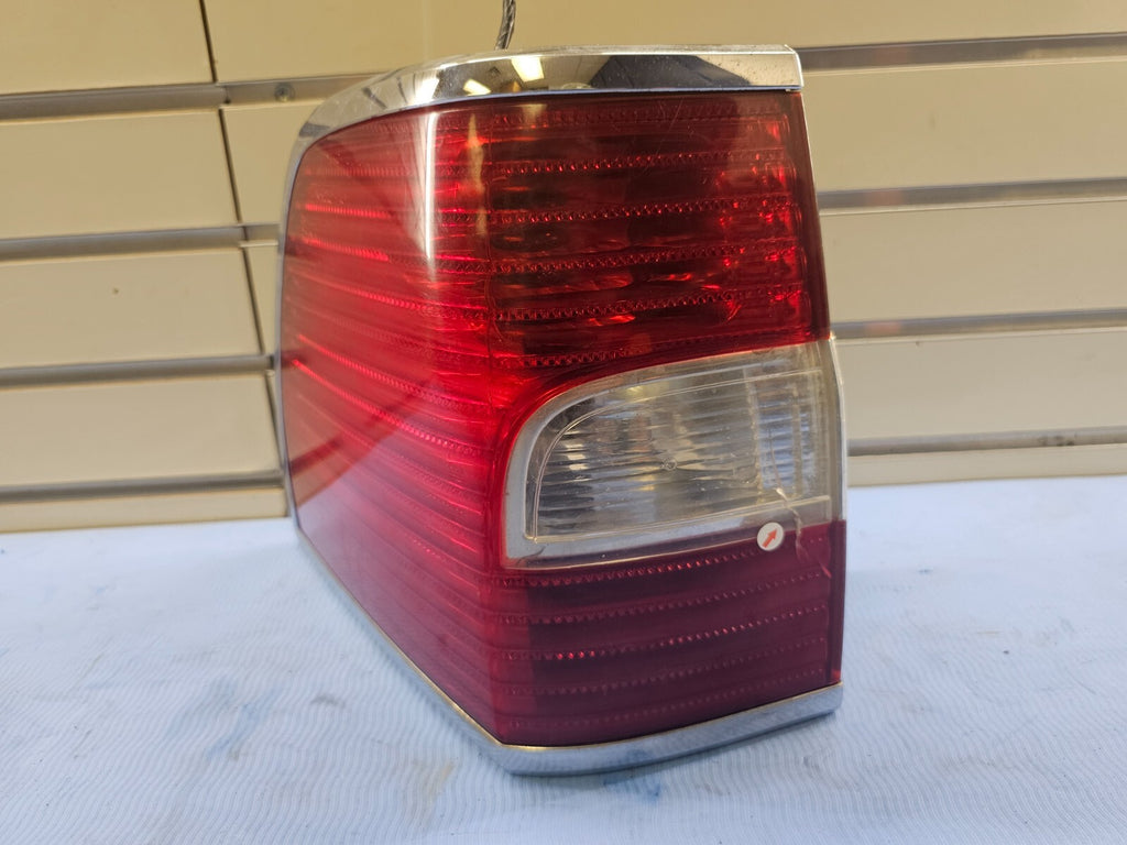 🔥07-14 Lincoln Navigator Outer Left Driver Tail Brake Stop Light Lamp Assembly