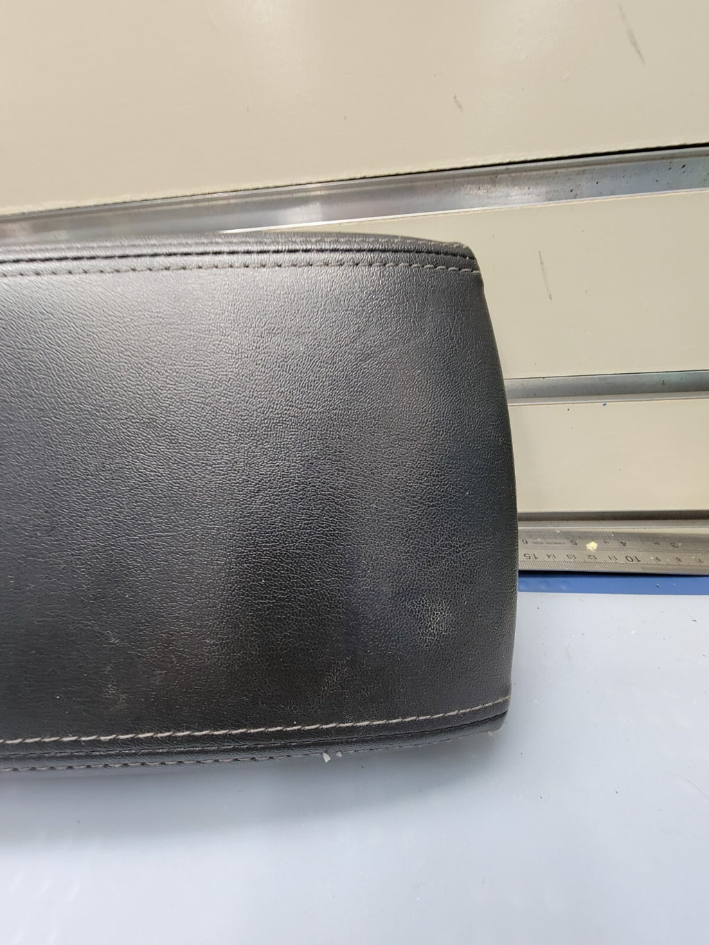 🔥2009-2013 Mazda 6 Center Console Arm Rest  Lid Cover  Black Leather OEM