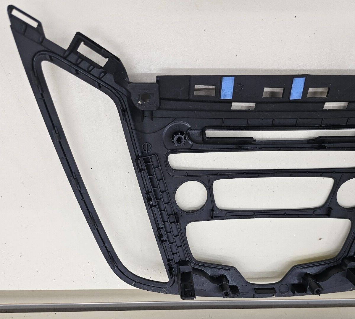 🔥17-18 Ford Escape AM FM Radio Stereo Climate Control Trim Panel Bezel Black