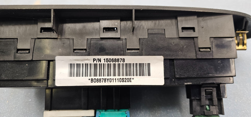 🔥02-05 CHEVY TRAILBLAZER Window Switch Front RIGHT Passenger Side GRAY OEM