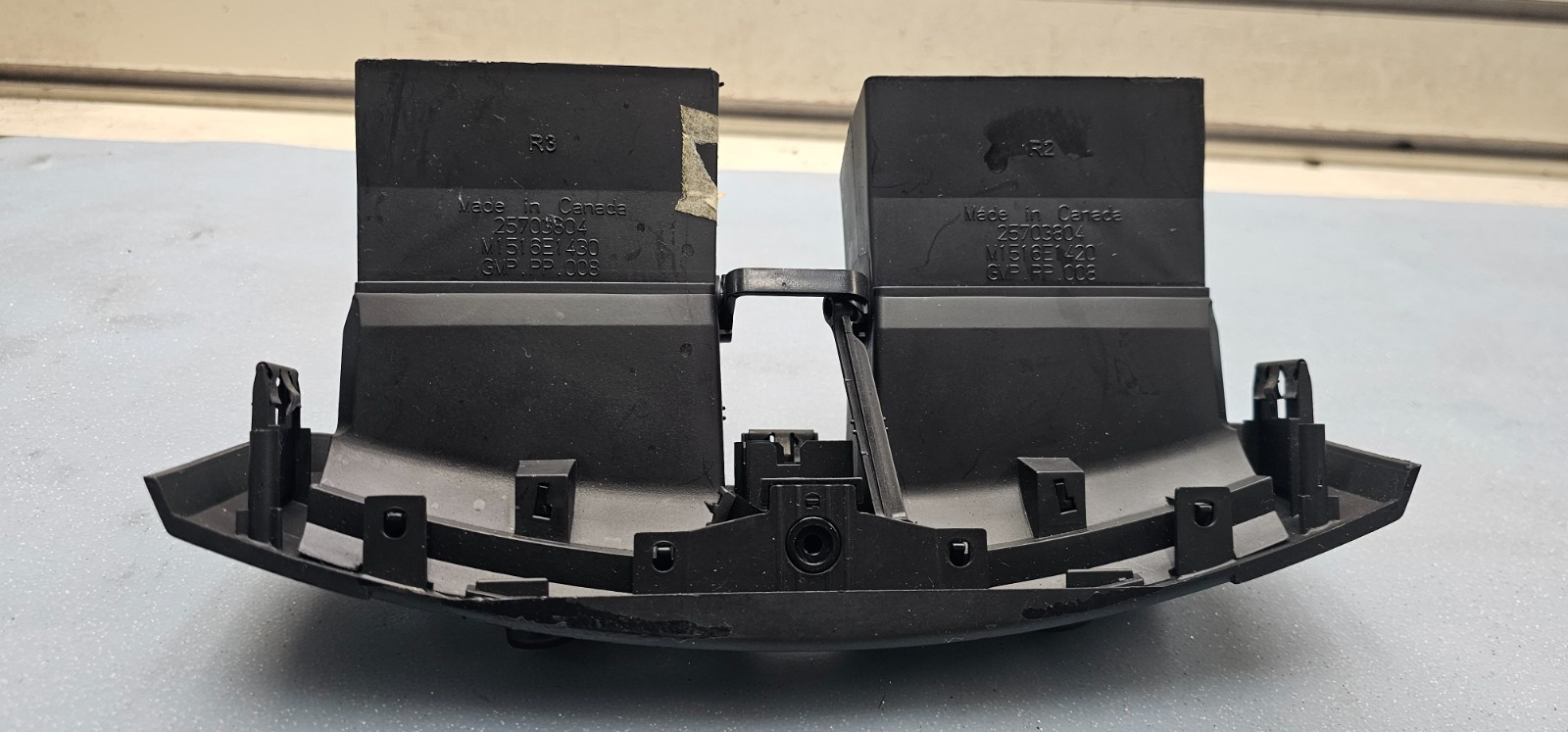 🔥03-07 CADILLAC CTS FRONT CENTER DASH DASHBOARD DUAL AIR VENT TRIM BLACK OEM