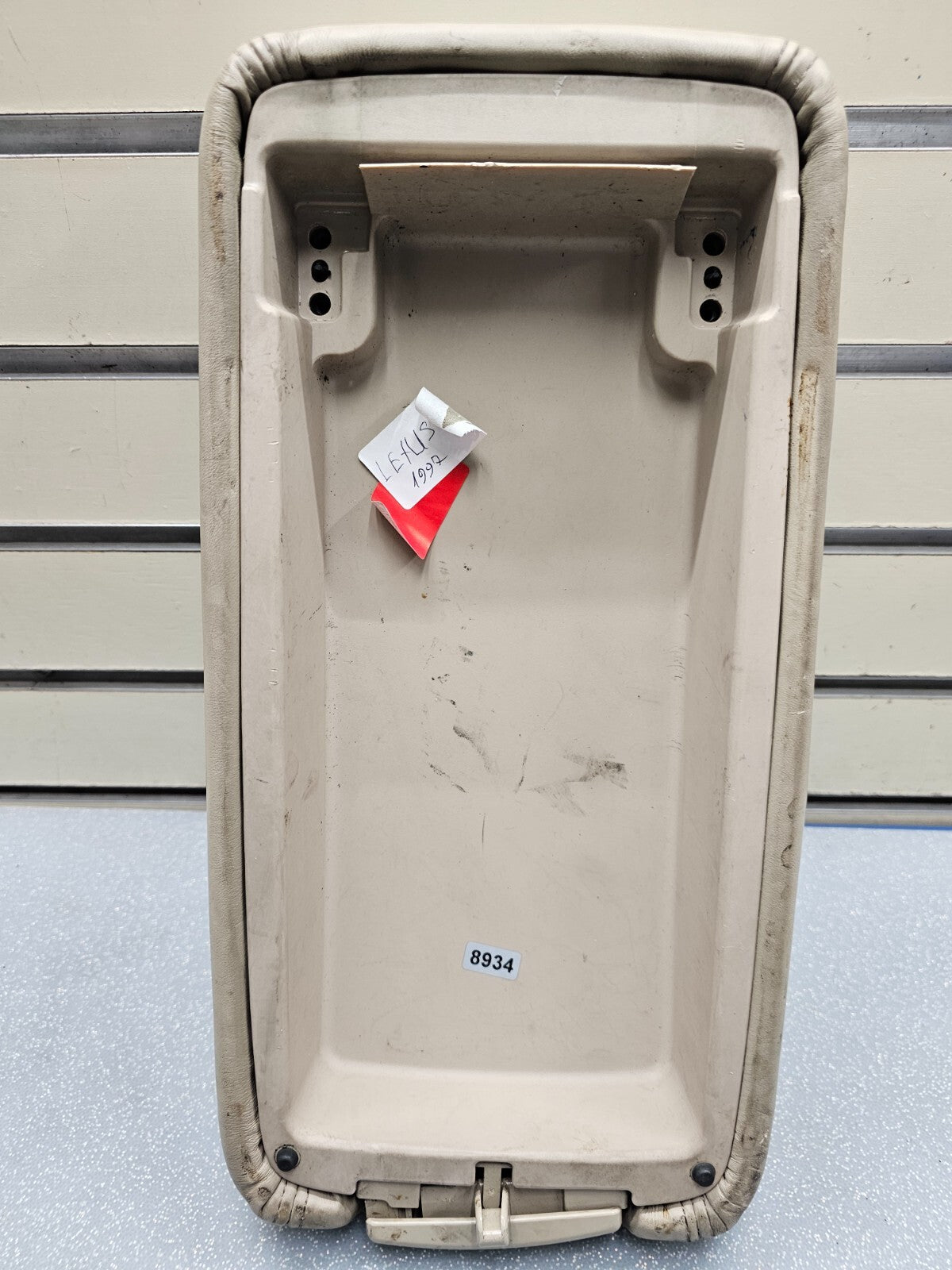🔥97-01 Lexus ES300 Front Center Console Leather Armrest Lid Storage Bin Tan OEM