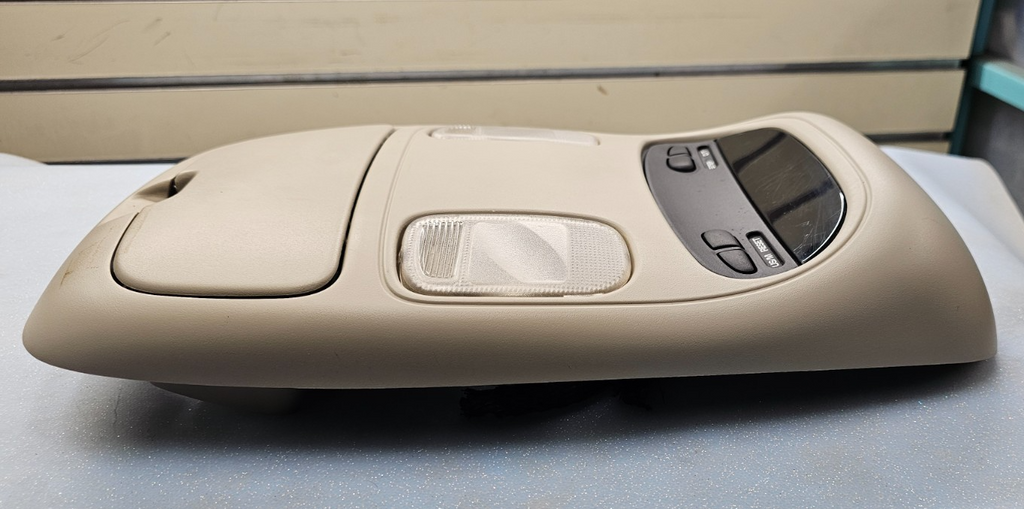 🔥03-06 Dodge Ram Overhead Roof Console Dome Light Storage Compartment Tan