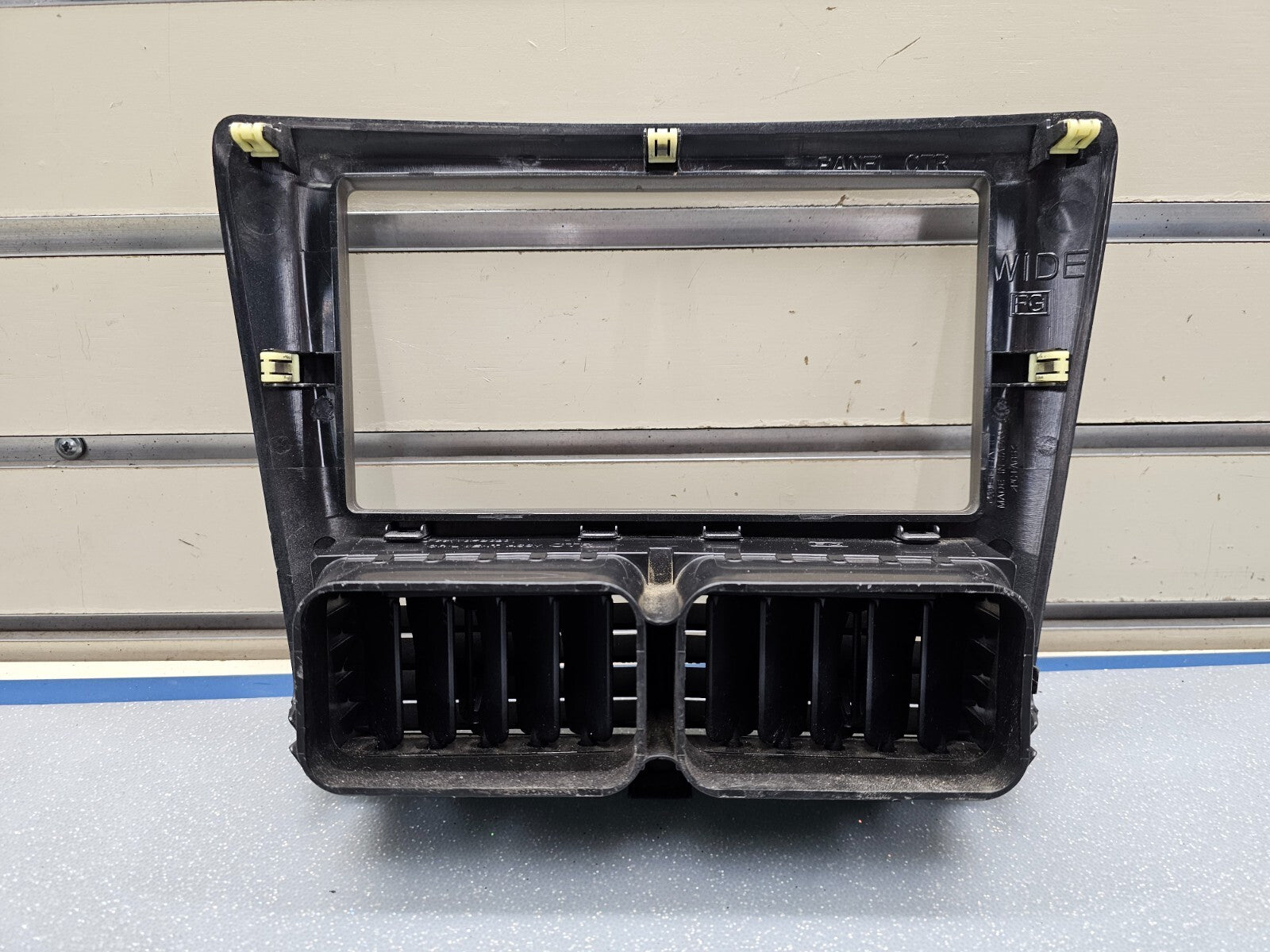 🔥08-14 FORESTER IMPREZA DASH RADIO STEREO BEZEL TRIM INSTRUMENT PANEL SILVER