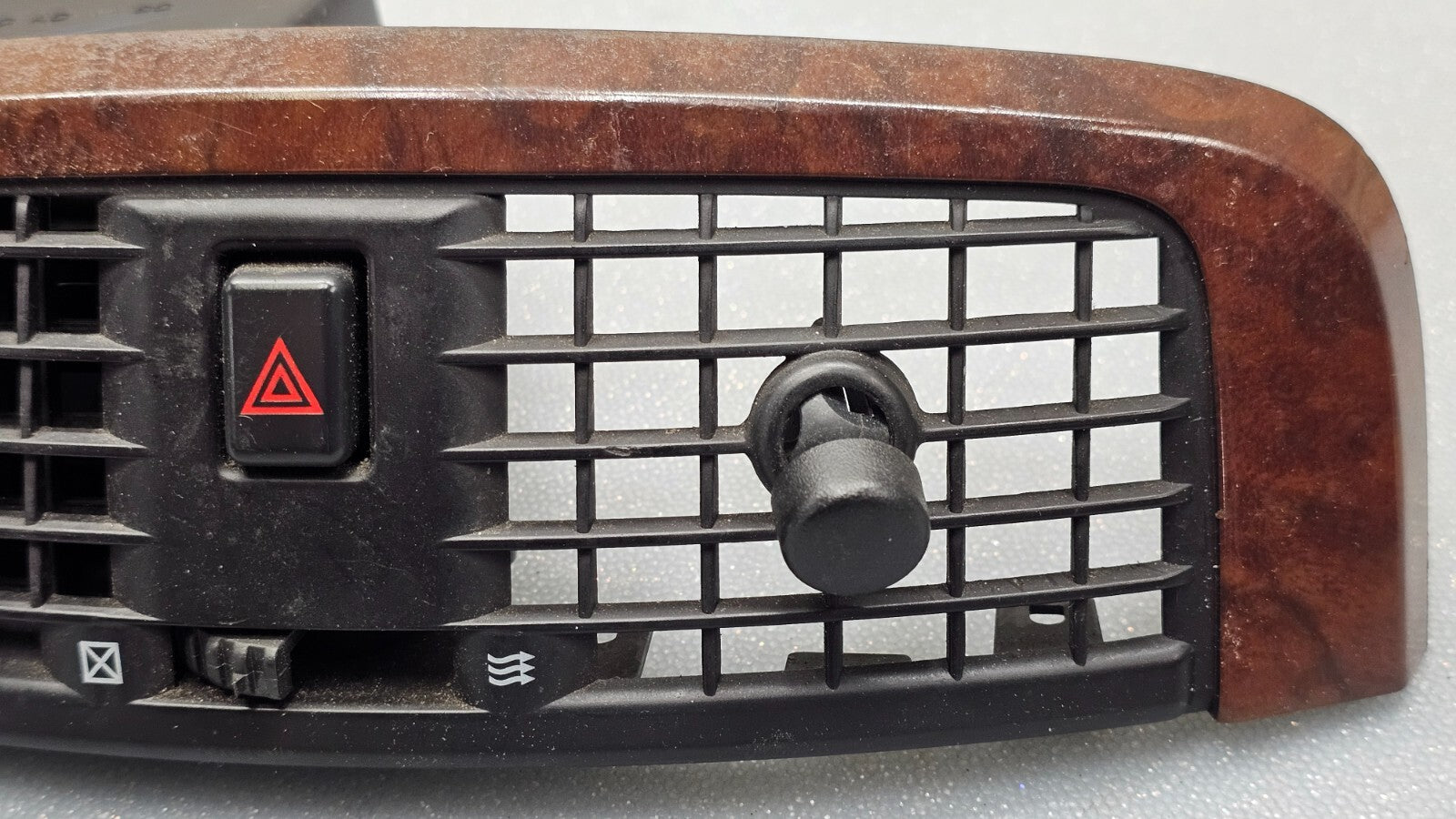 🔥03-07 CADILLAC CTS SRX CENTER DASH AIR VENT HEATER CONDITIONING BEZELTRIM WOOD